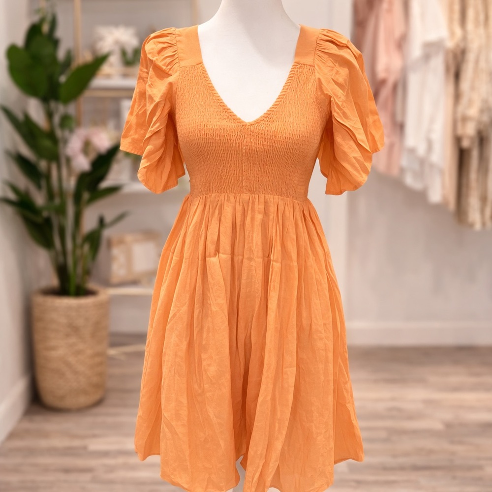 White Birch Smocked Babydoll Dress Small Peach Puff Sleeve NWOT Soft
